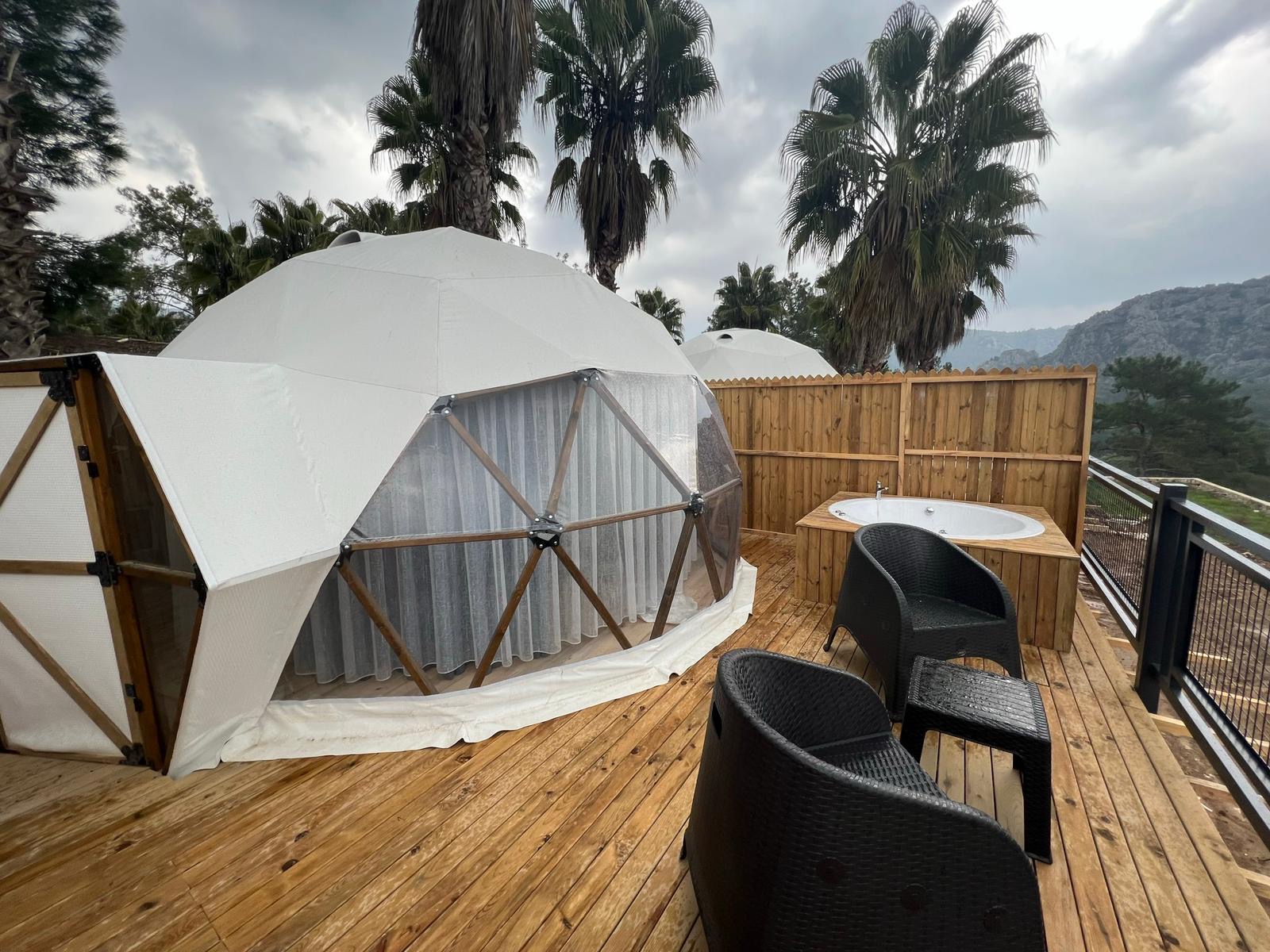Dome Glamping Oda